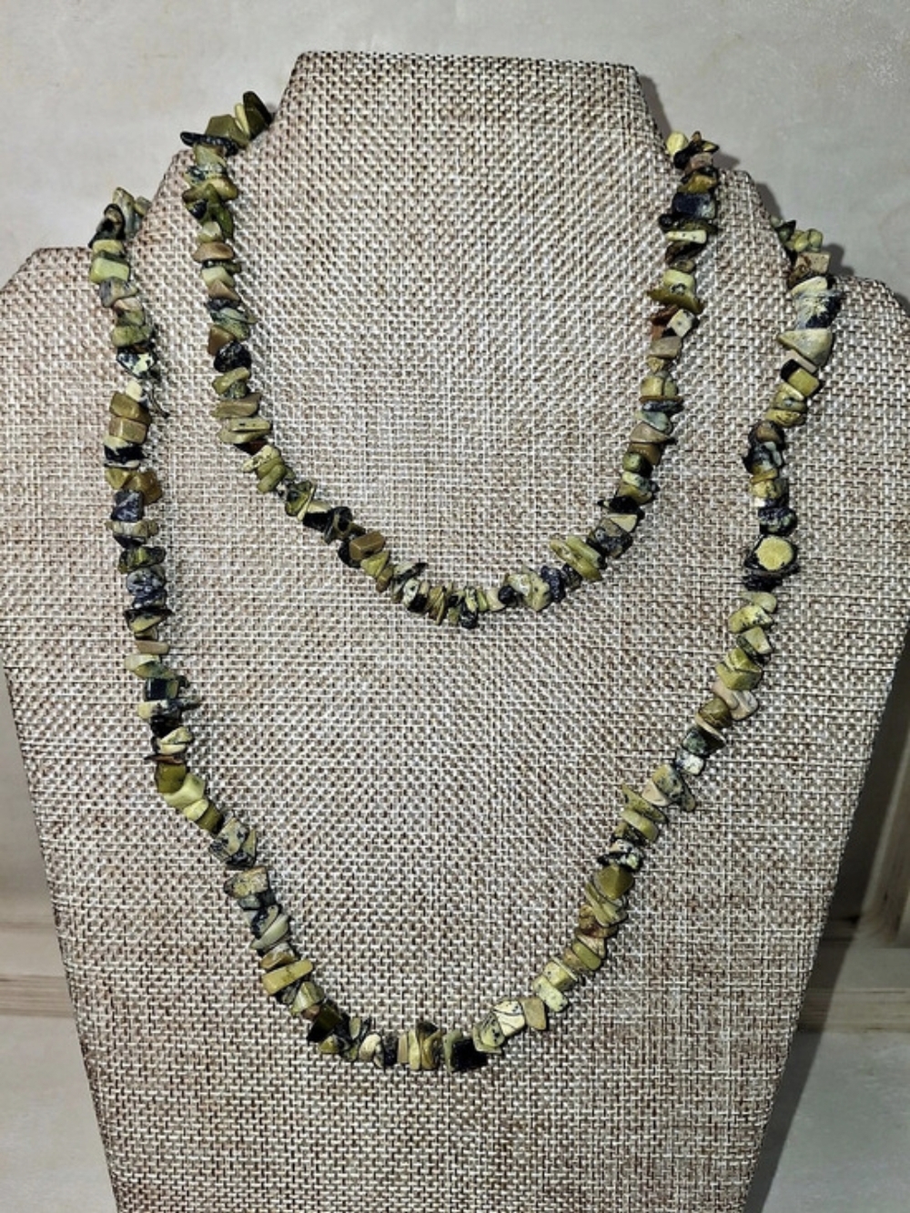 Serpentine Stone Chip Necklace